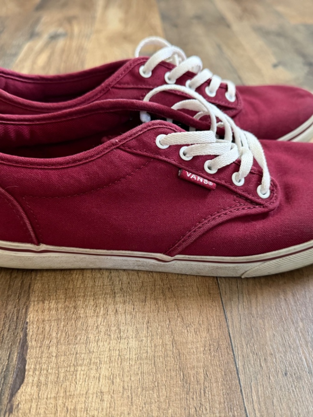Vans - Picture 2 of 4